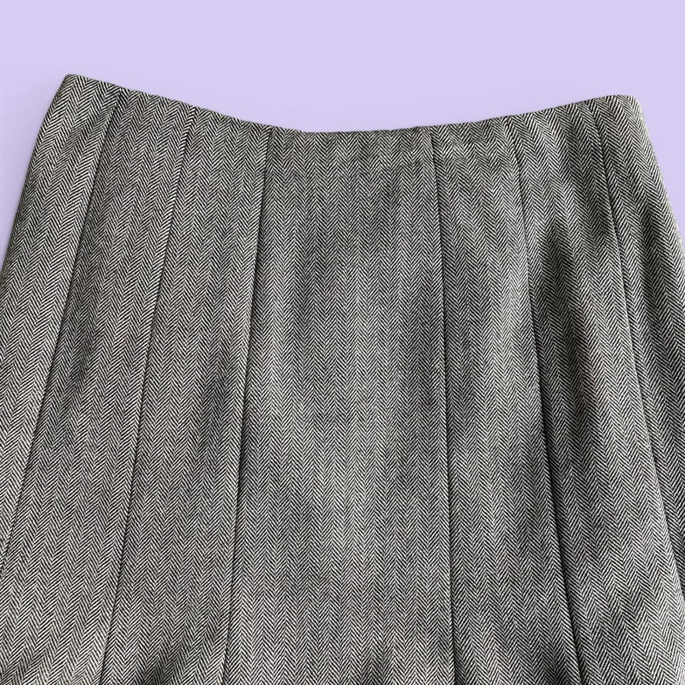 Chaps Vintage Y2K Grey Herringbone Wool Skirt Petite 8P Pleated Fit Flare Lined